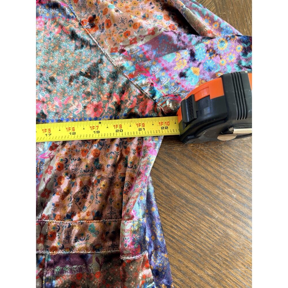 Natural Life Laid Back Velvet Button Down Top Size XXL Floral Patchwork Artsy - Picture 6 of 7